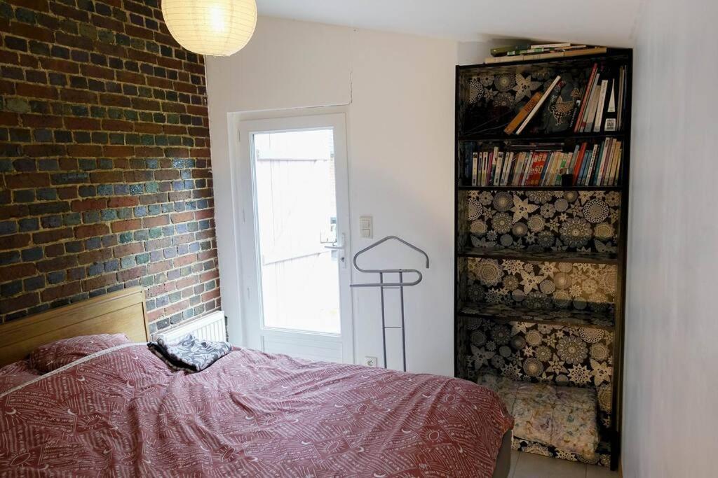 Gite Au Coeur D'Une Residence D'Artiste Saint-Aubin-de-Bonneval Exterior foto
