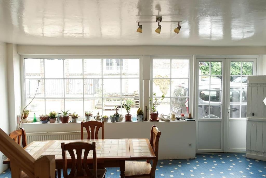 Gite Au Coeur D'Une Residence D'Artiste Saint-Aubin-de-Bonneval Exterior foto